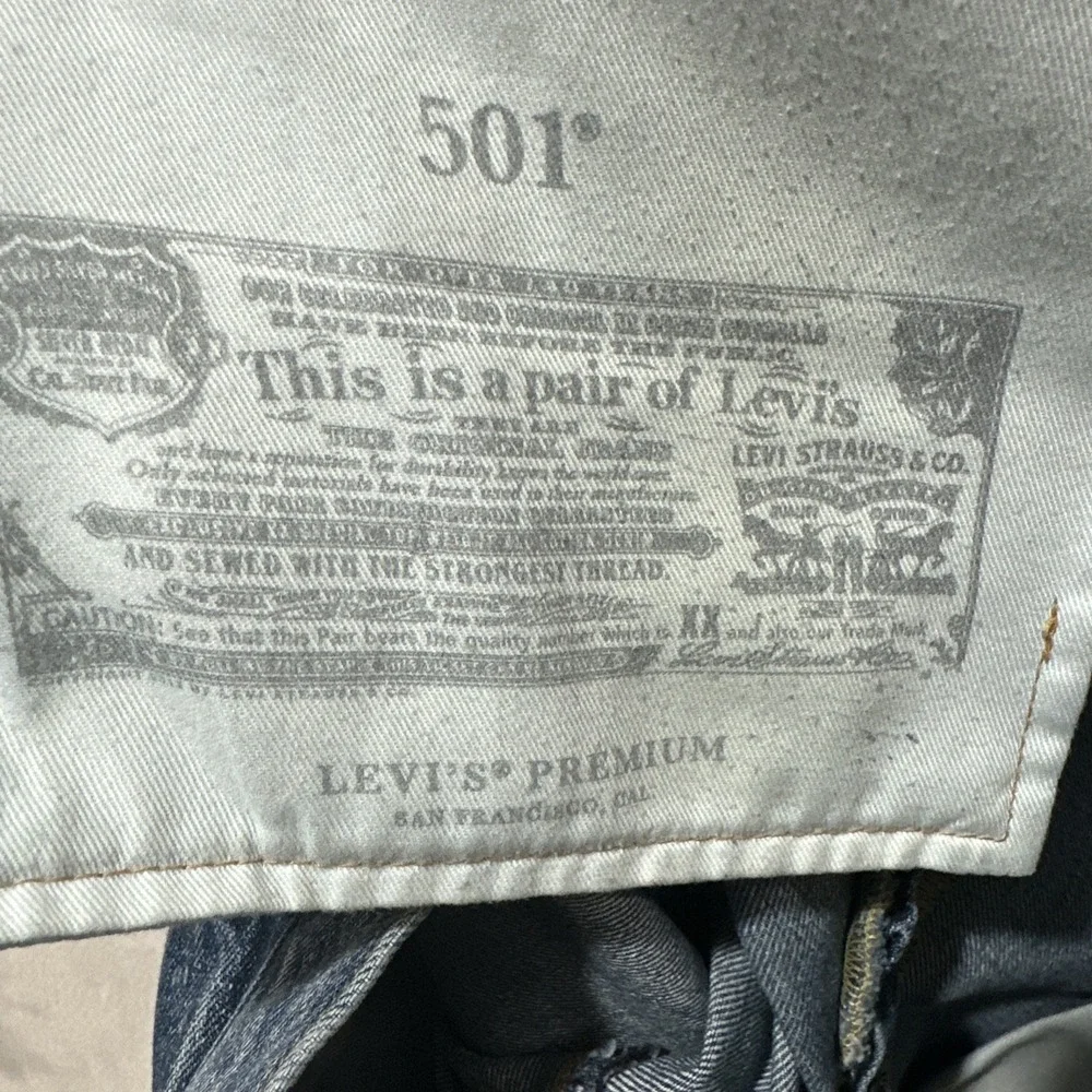 Rare Levi's 501 Premium‎ Straight Denim Jeans Blue Sz 31 Batwing Red Button Fly